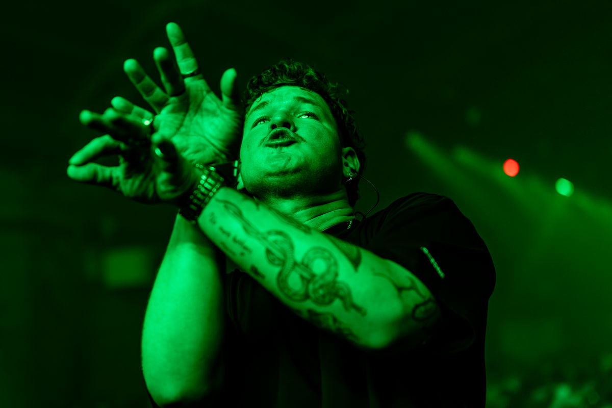 Loading... just a sec